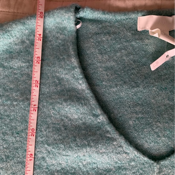 Super Soft H&M Oversized V Neck Sweater, Sz L, NWOT. - Picture 7 of 8